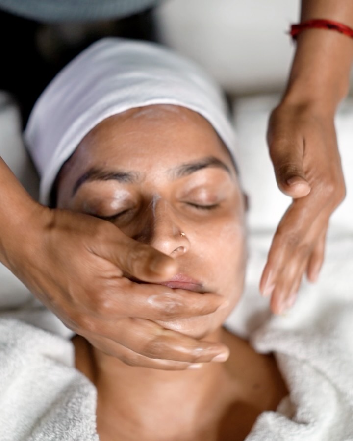 Waxing & Threading at Fashion World Palampur